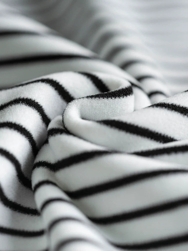 26 Striped autumn and winter base shirt